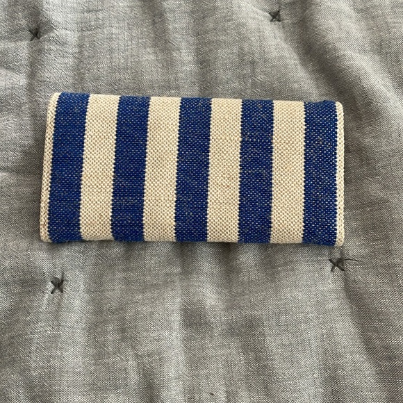 Charming Charlie Wallet - Picture 4 of 4